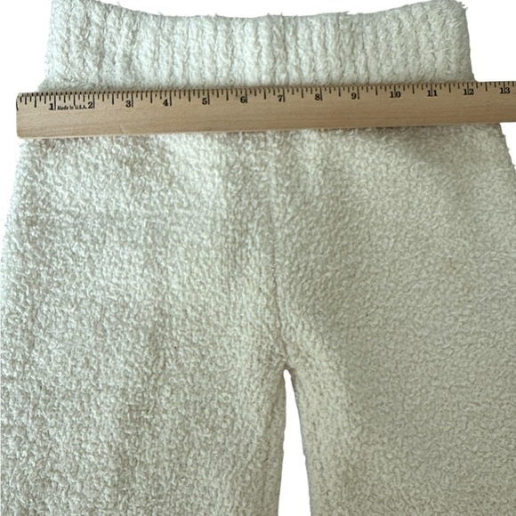 Skims Sweatpants White Youth Girls Sherpa Knit Polyester Size 6/7 - Picture 3 of 6